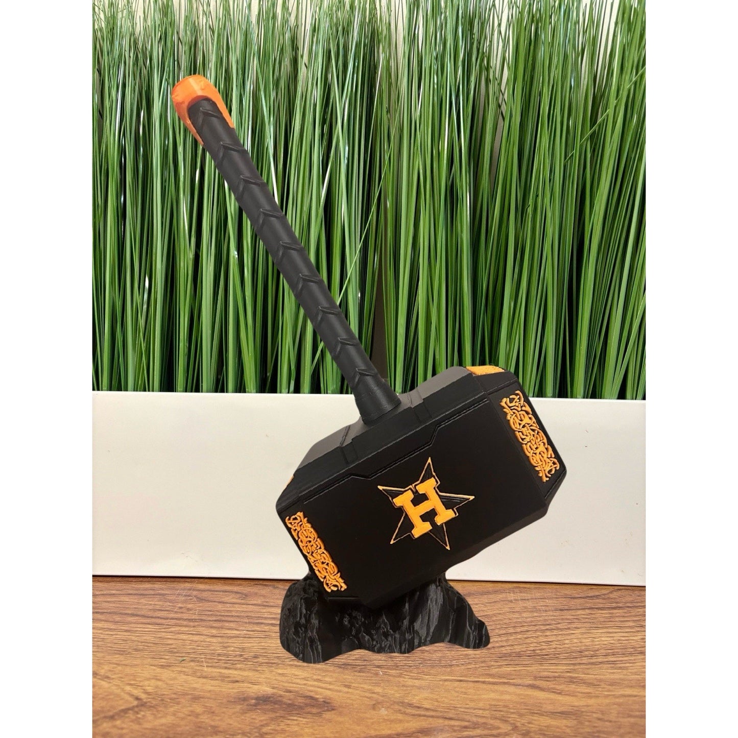 Houston Astros Midnight Edition, Thor Hammer