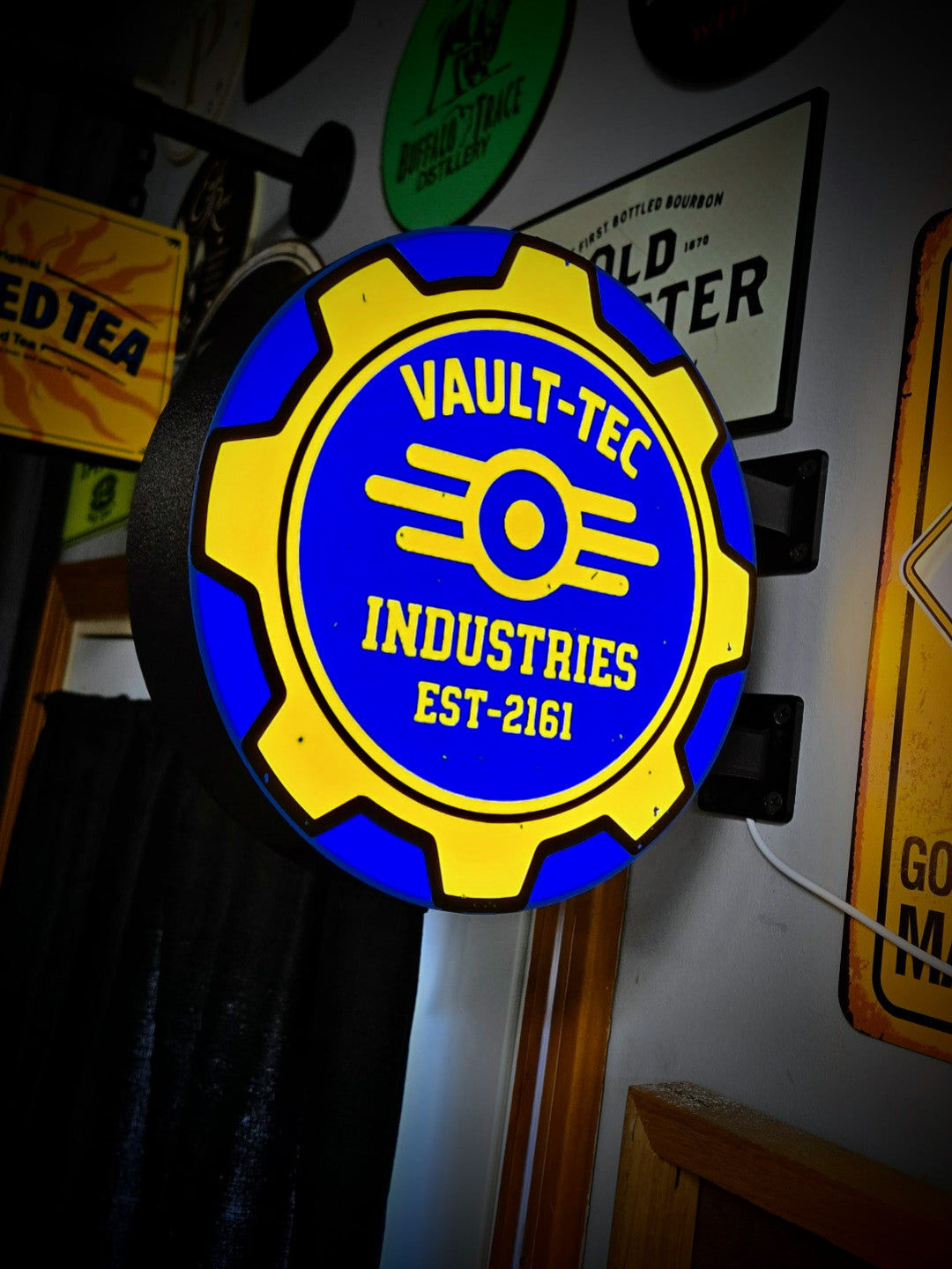 VAULT-TEC INDUSTRIES 12 Inch Light Box LED Sign 3D Printed Wall Decor Man Cave