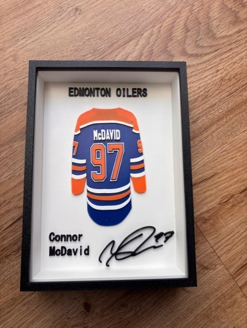 Edmonton Oilers #97 Mc David Framed 3D Jersey Display (Collector’s Edition)