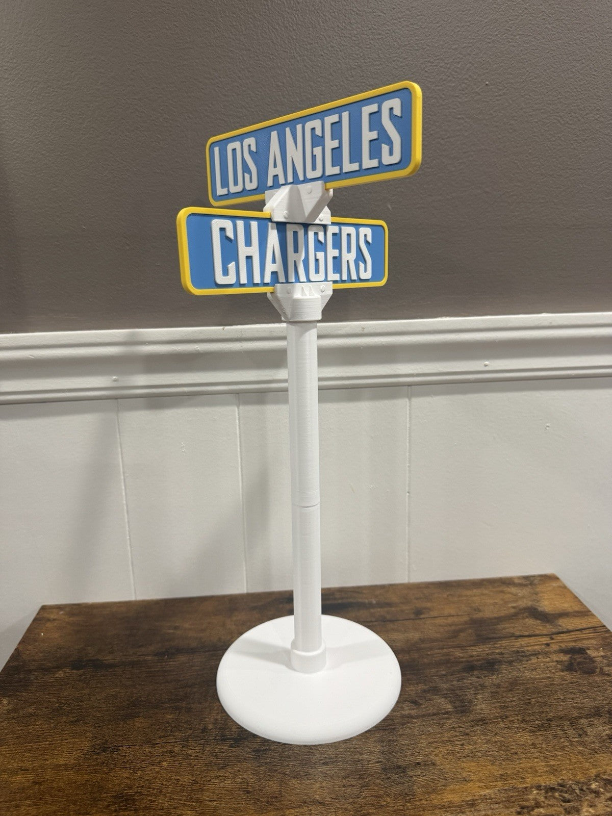 Los Angeles Chargers Street Sign Man Cave Memorabilia Office Desk Decor Fan Gift