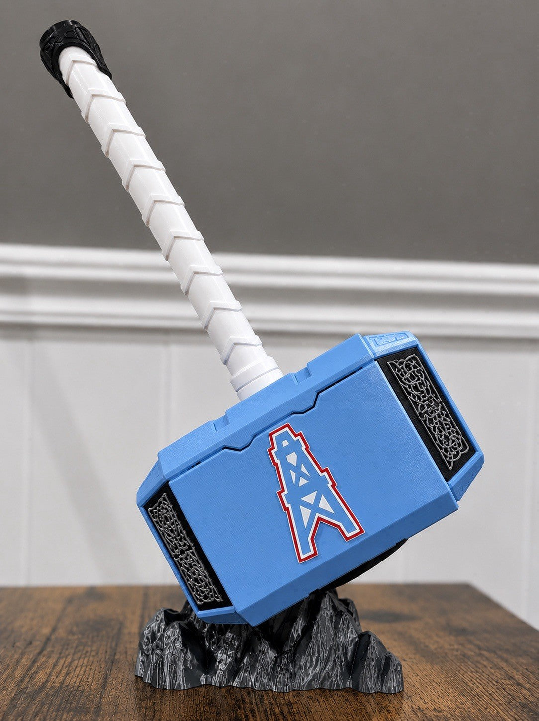 Houston Oilers Tennessee Titans 13” Thor Hammer Decoration NFL Fan Gift Man Cave