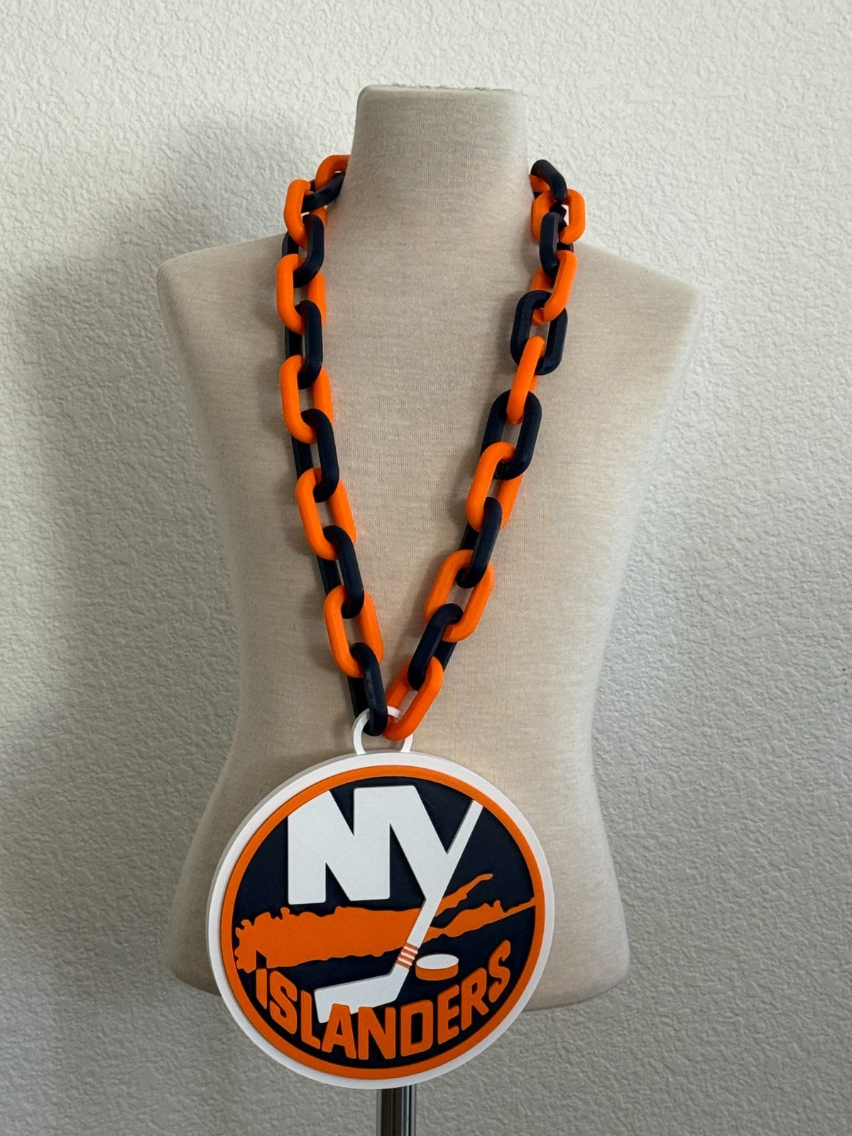 New York Islanders Oversized Necklace, Chain "Hit em First"