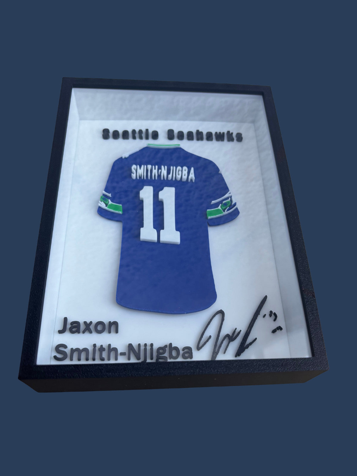 NFL – Jaxon Smith Framed 3D Jersey Display (Collector’s Edition)