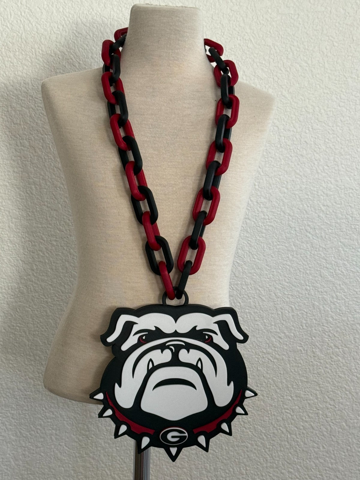 Georgia Bulldogs Oversized Necklace Show your Bulldog Pride