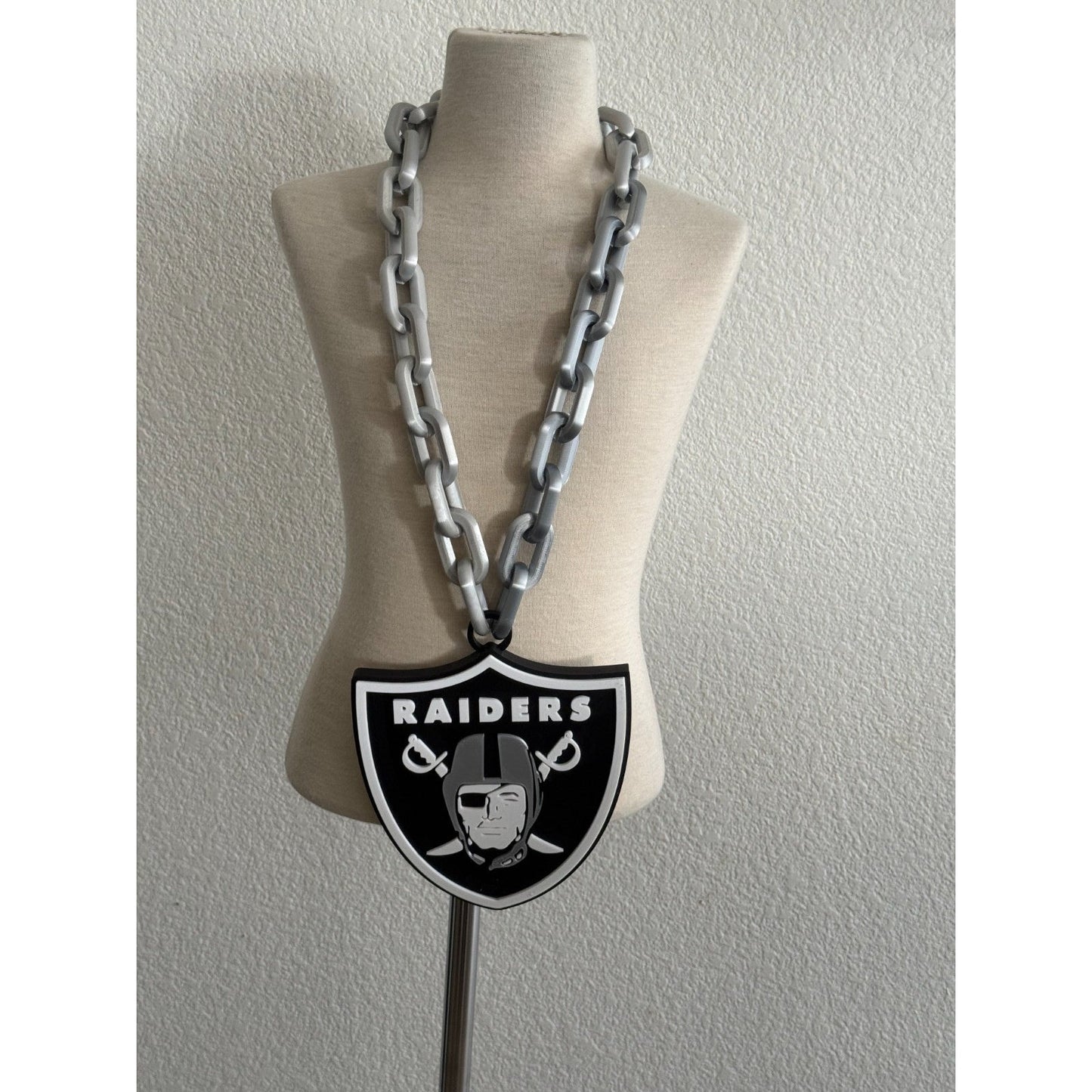 Las Vegas Raiders Oversized Chain Necklace "Raider Nation"