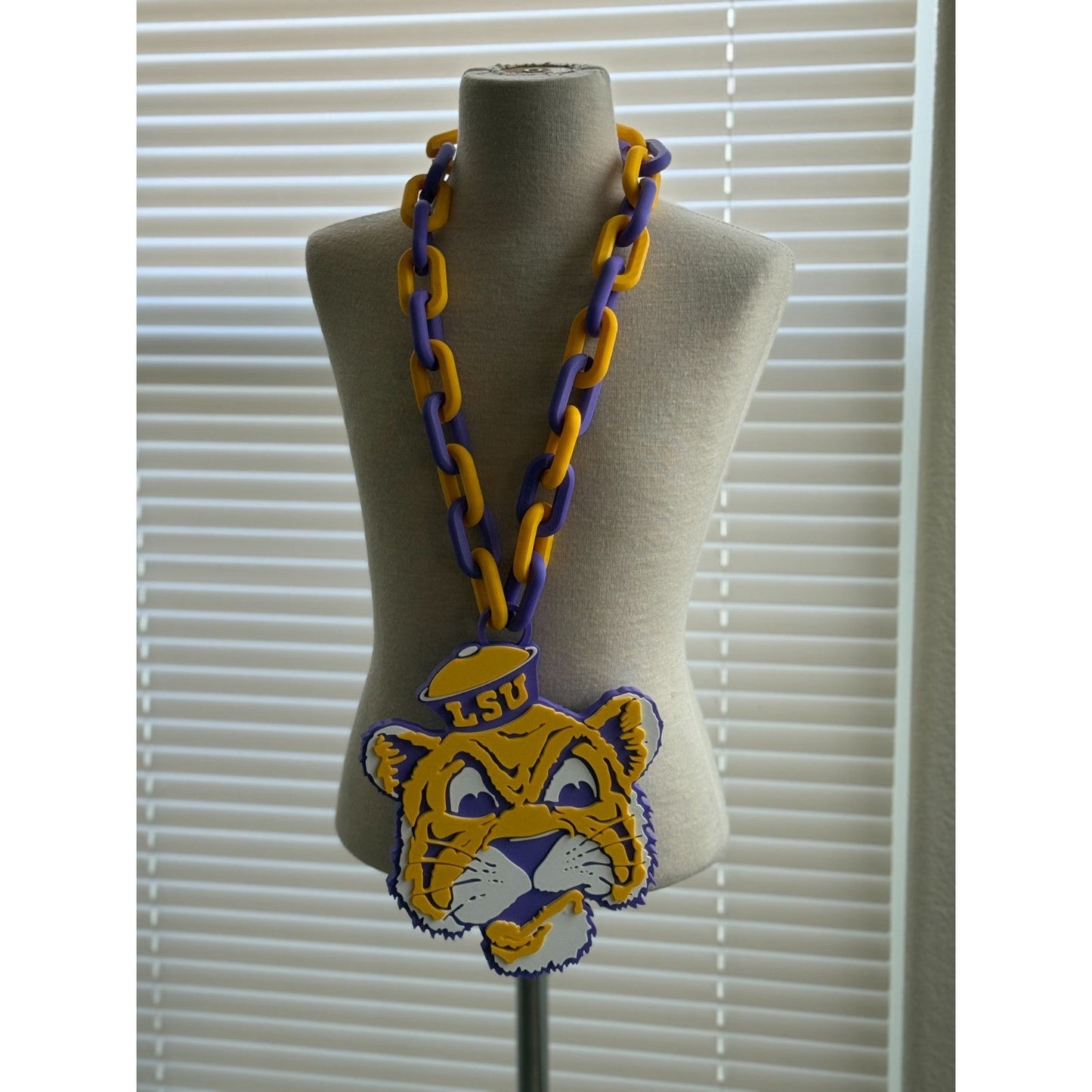 LSU Tigers Logo Oversized Necklace, Pendant Chain "Fighting Tigers"