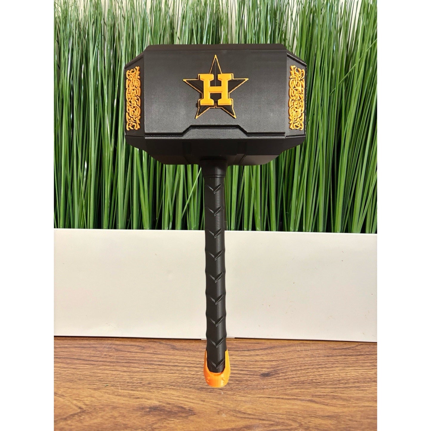 Houston Astros Midnight Edition, Thor Hammer
