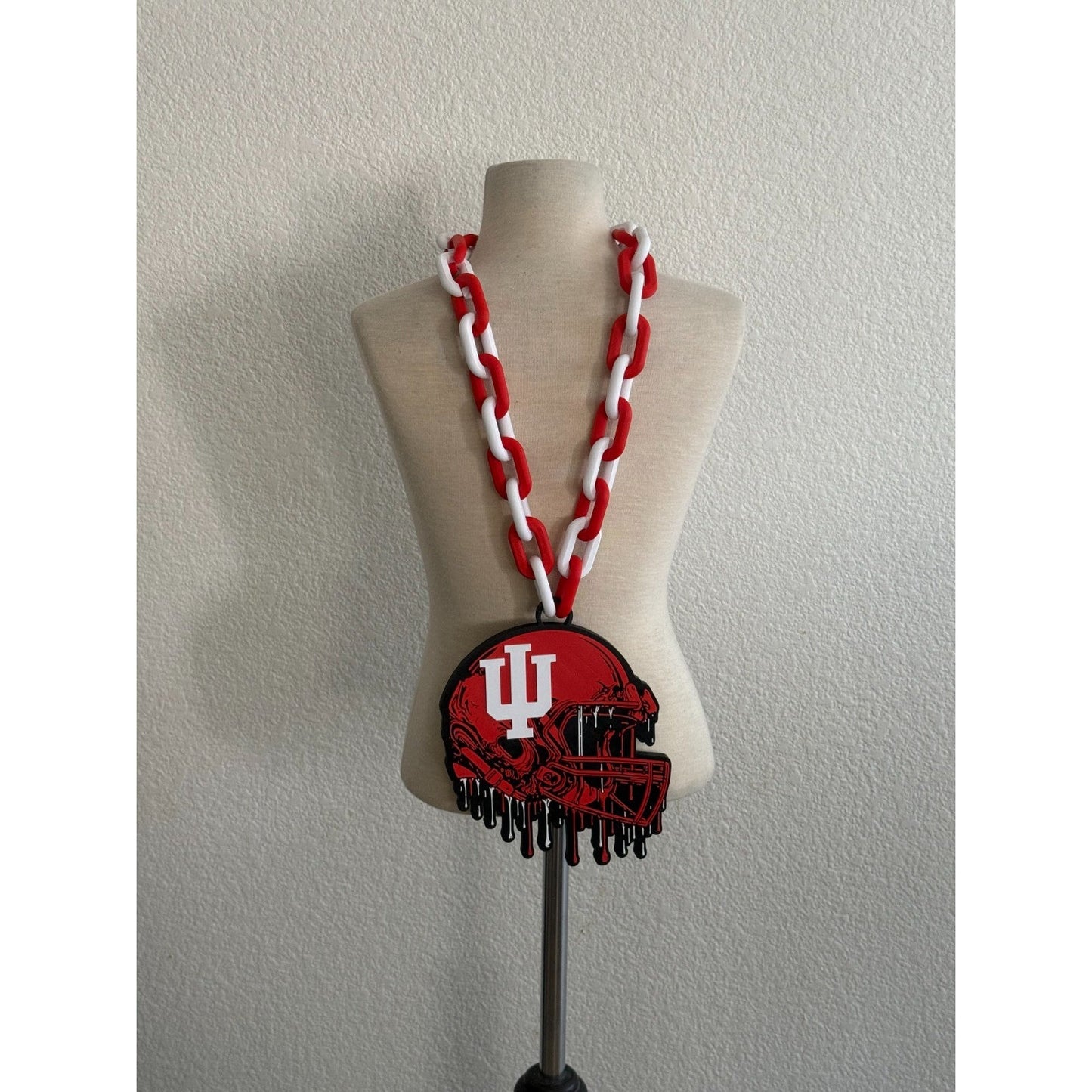 University Indiana Hoosiers Helmet Drip Hype Chain, Support your team in fashion