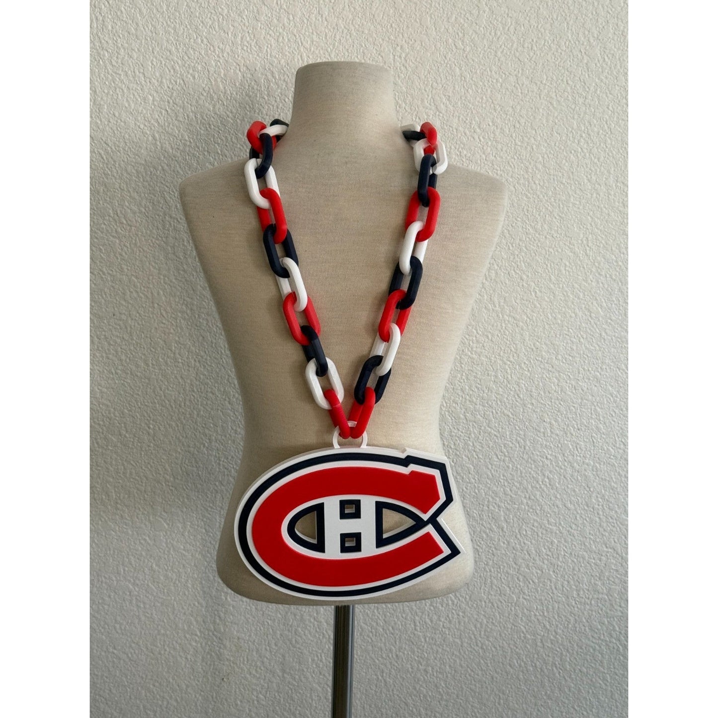 Montréal Canadiens Oversized Logo Necklace, Hype Chain Be Yours to Hold It High!