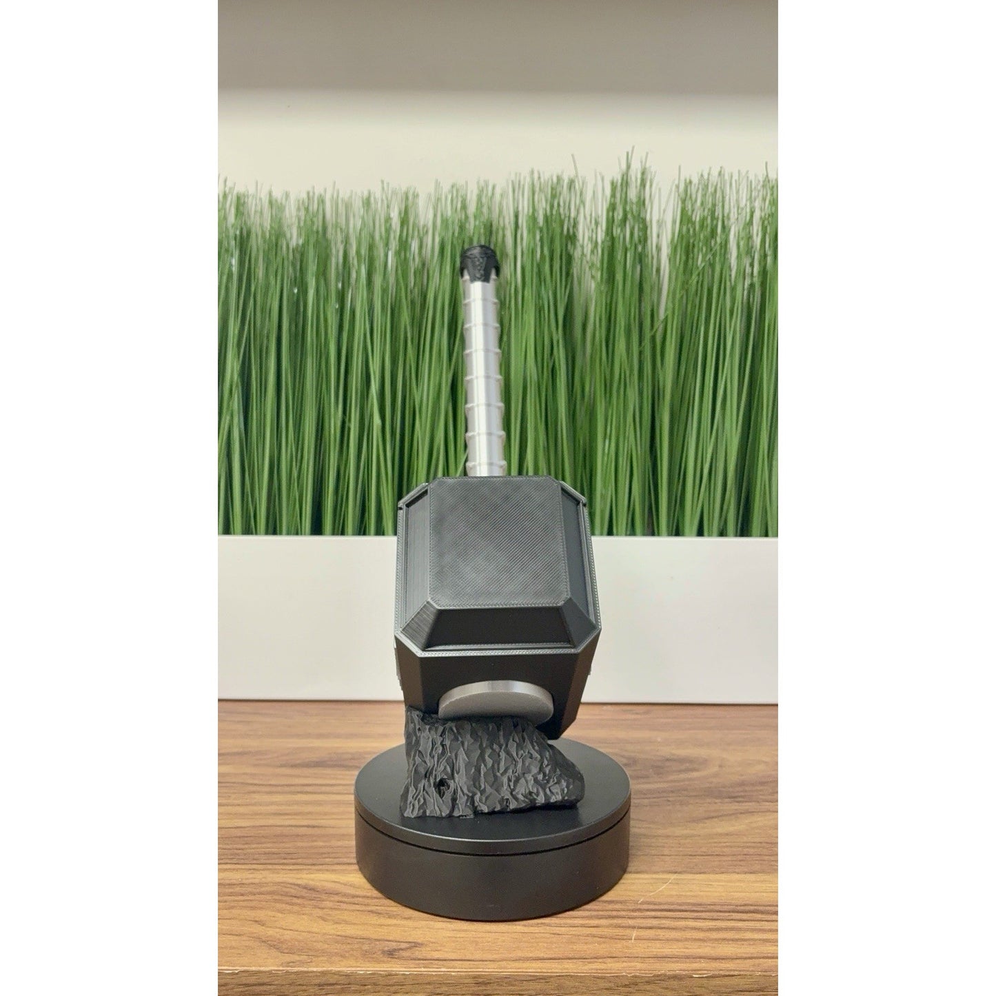 Oakland Raiders 3-D printed Thor hammer