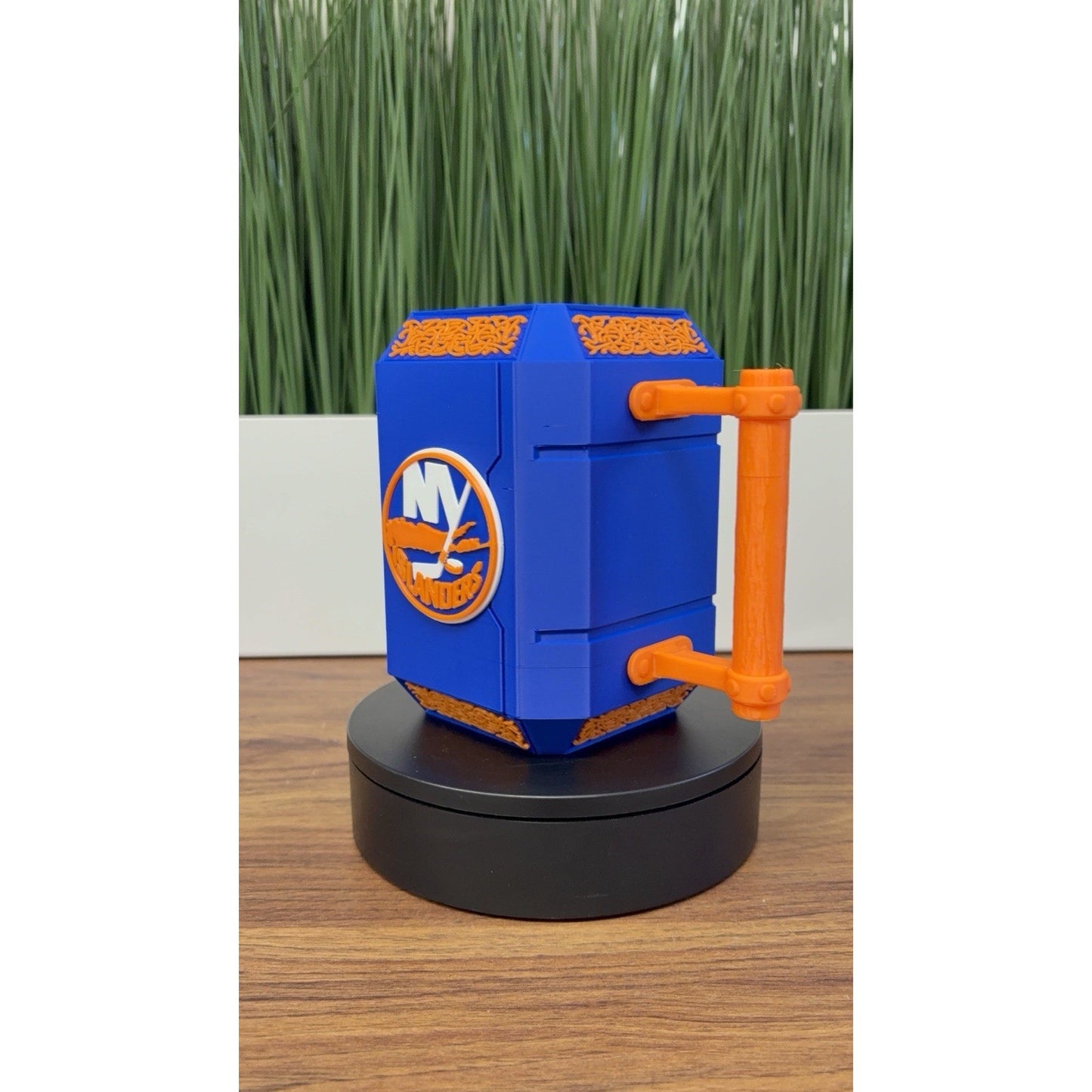 3D Printed New York Islanders Can Holder Koozie - Fits 12oz Cans
