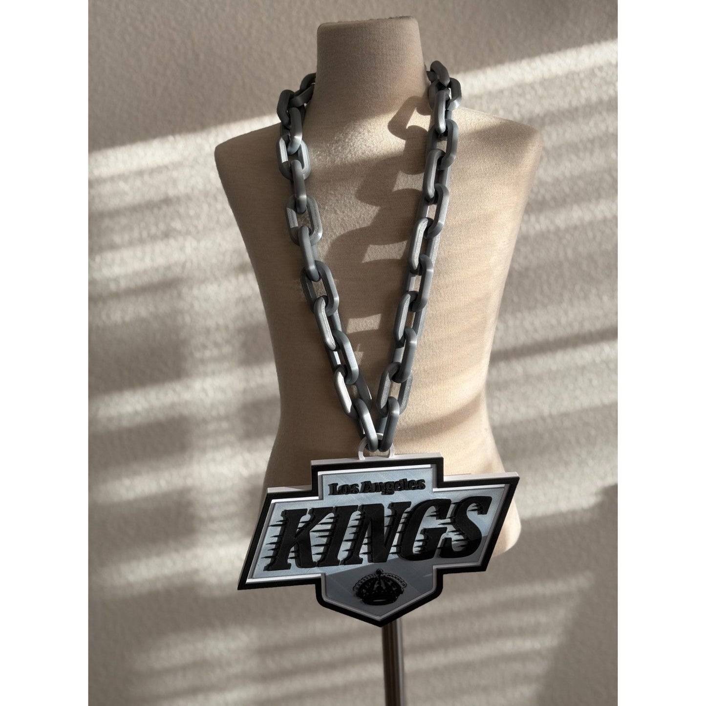 Los Angeles Kings Logo Oversized Necklace, Hype Chain. LA Kings puck!