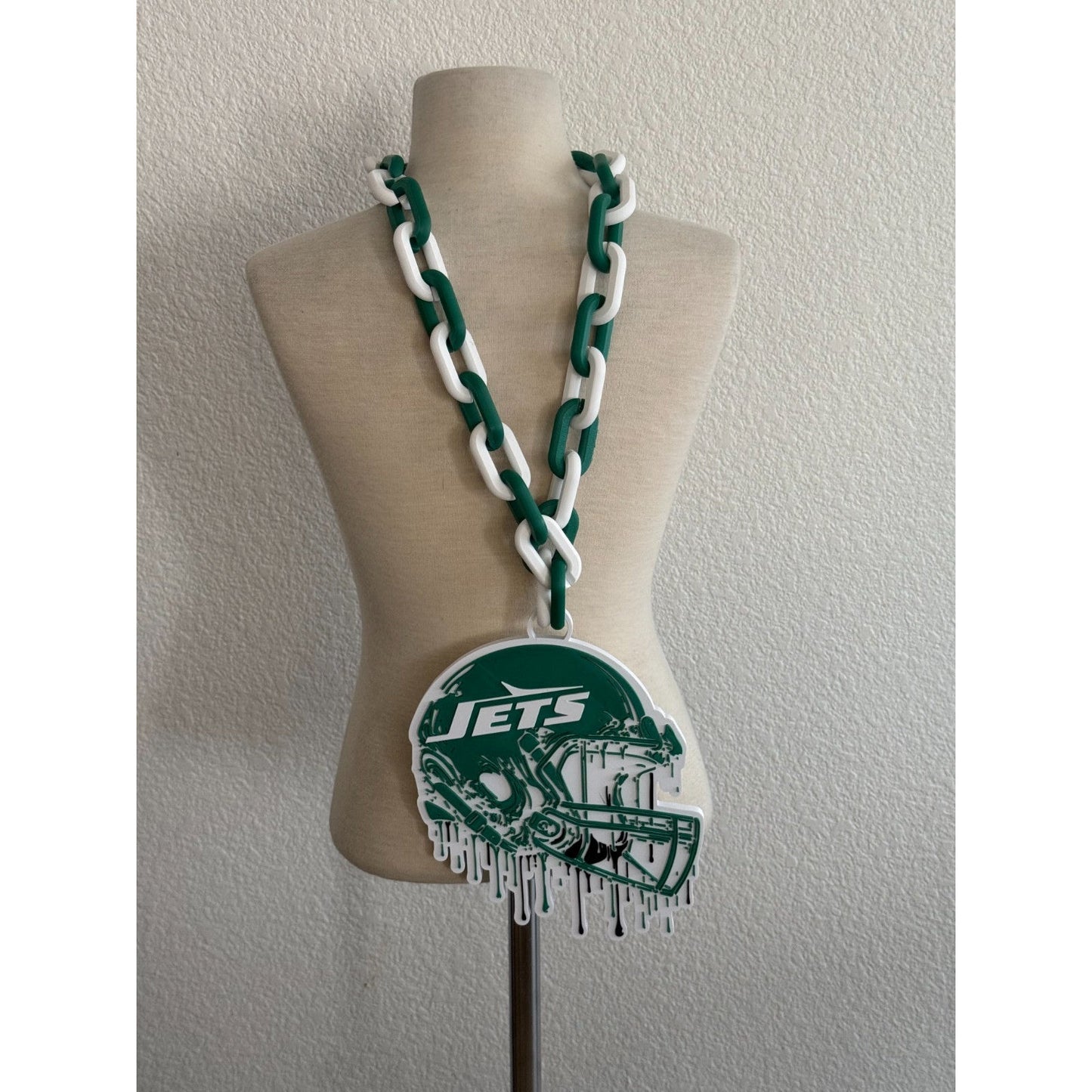 New York Jets Helmet Drip Oversized Pendant Hype Chain  “Play Like a Jet”,