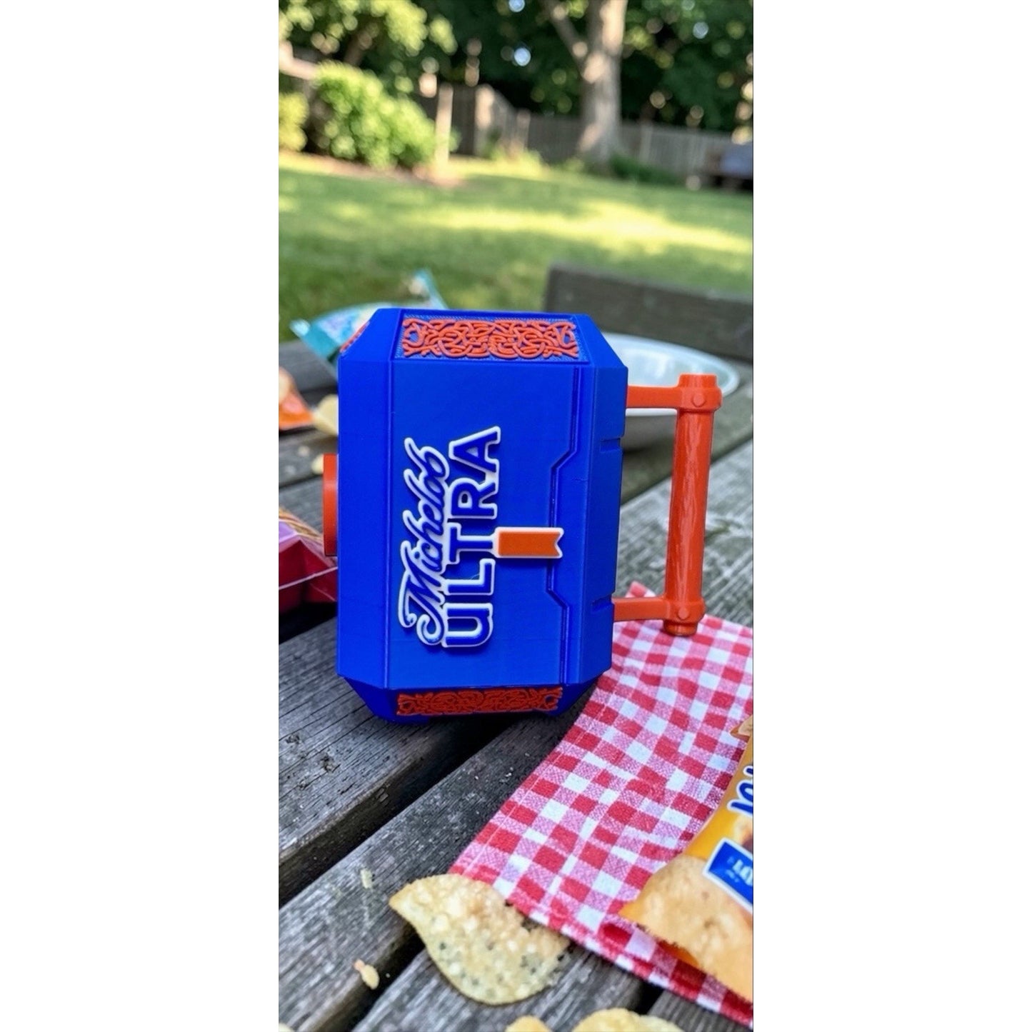 3D Printed Michelob ULTRA Can Holder Koozie - Fits 12oz Cans