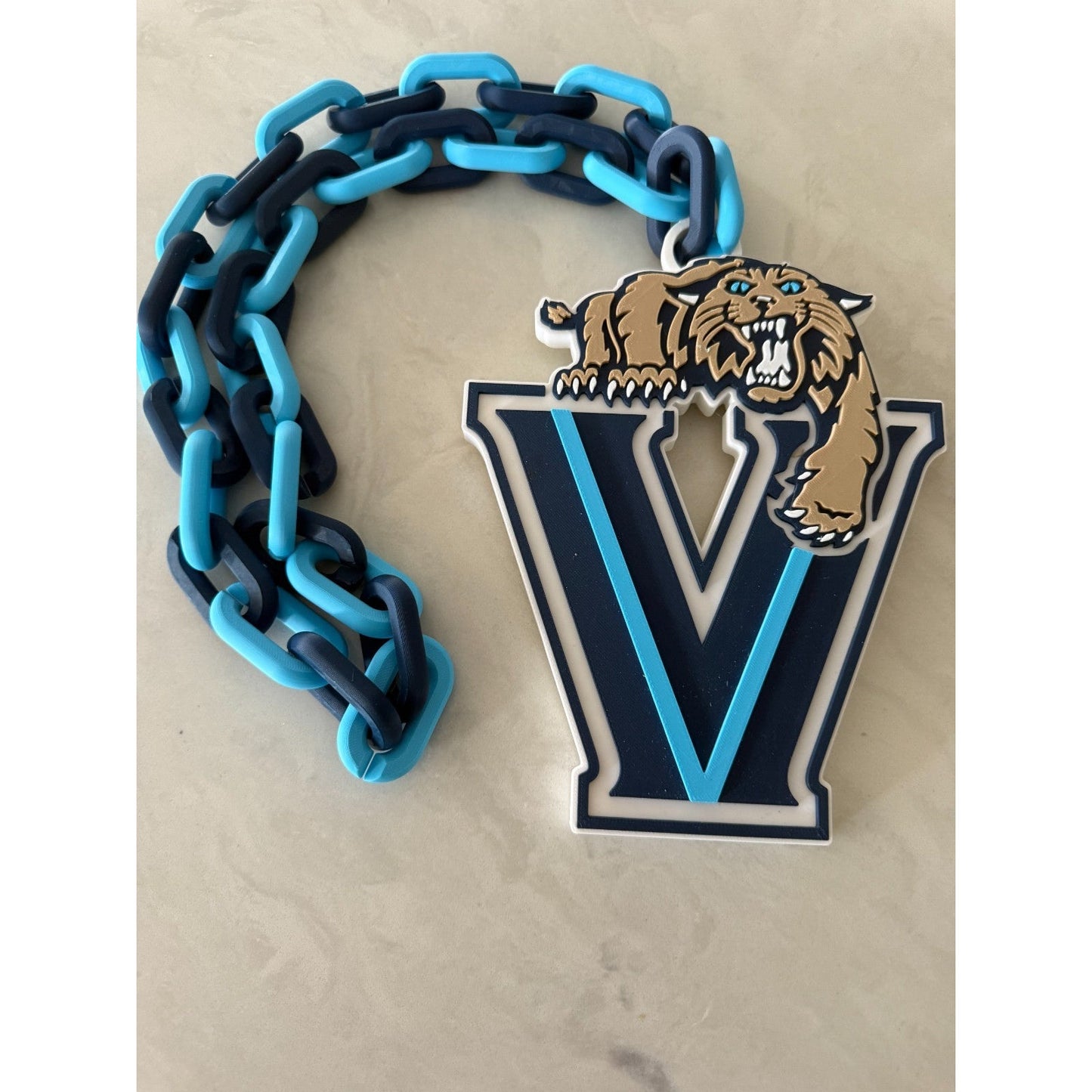 Villanova University Wildcats Oversized Necklace, Fan Pride Chain