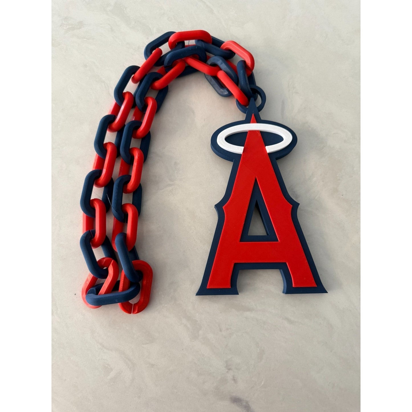 Los Angeles Angels Oversized Logo Pendant and MLB Fan Chain