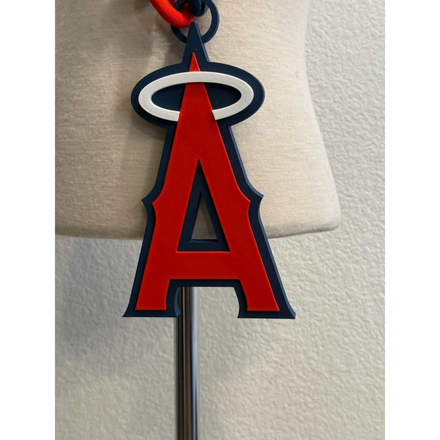 Los Angeles Angels Oversized Logo Pendant and MLB Fan Chain