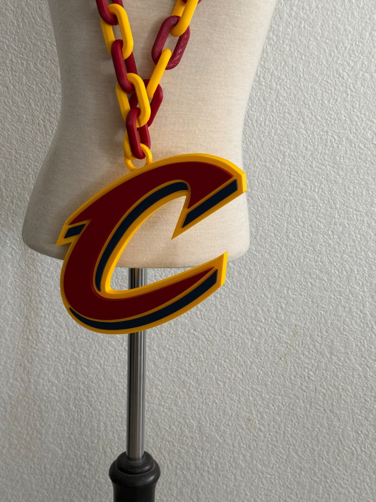 Cleveland Cavaliers Oversized Necklace Turnover Chain Pendant Handmade