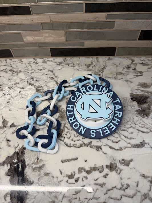 North Carolina Tarheels Spinner Turnover Chain | 4.75” Pendant | 36” Chain | UNC