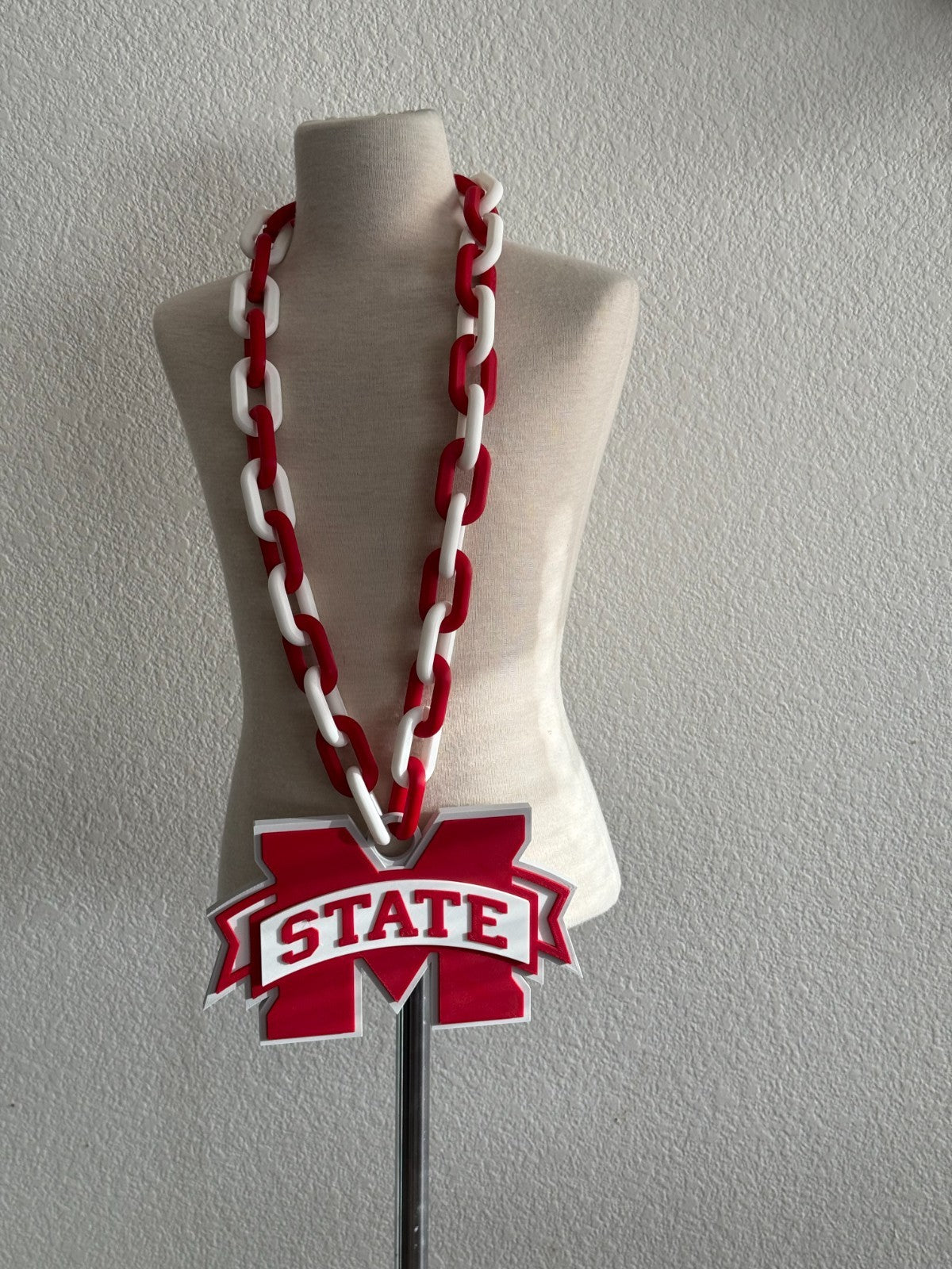 Mississippi State Bulldogs Logo Oversized Necklace, Pendant Chain