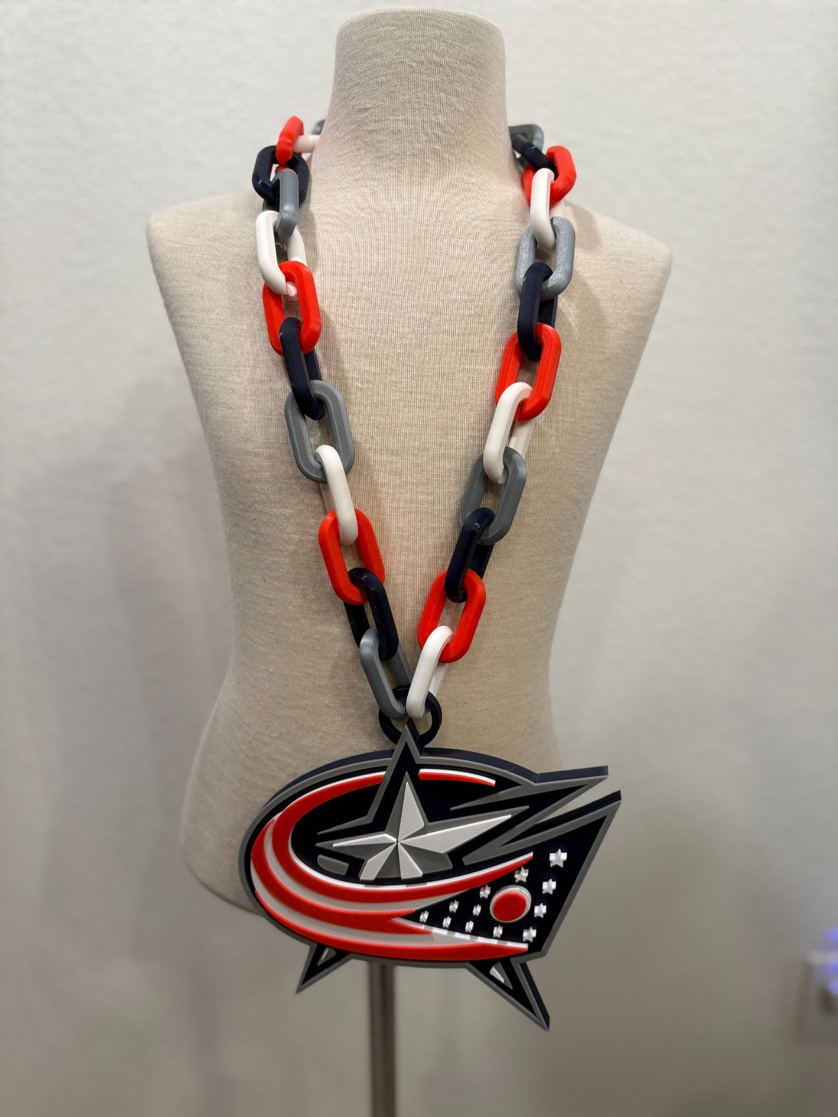 Columbus Blue Jackets Oversized Necklace, Fan Chain "5th Line"