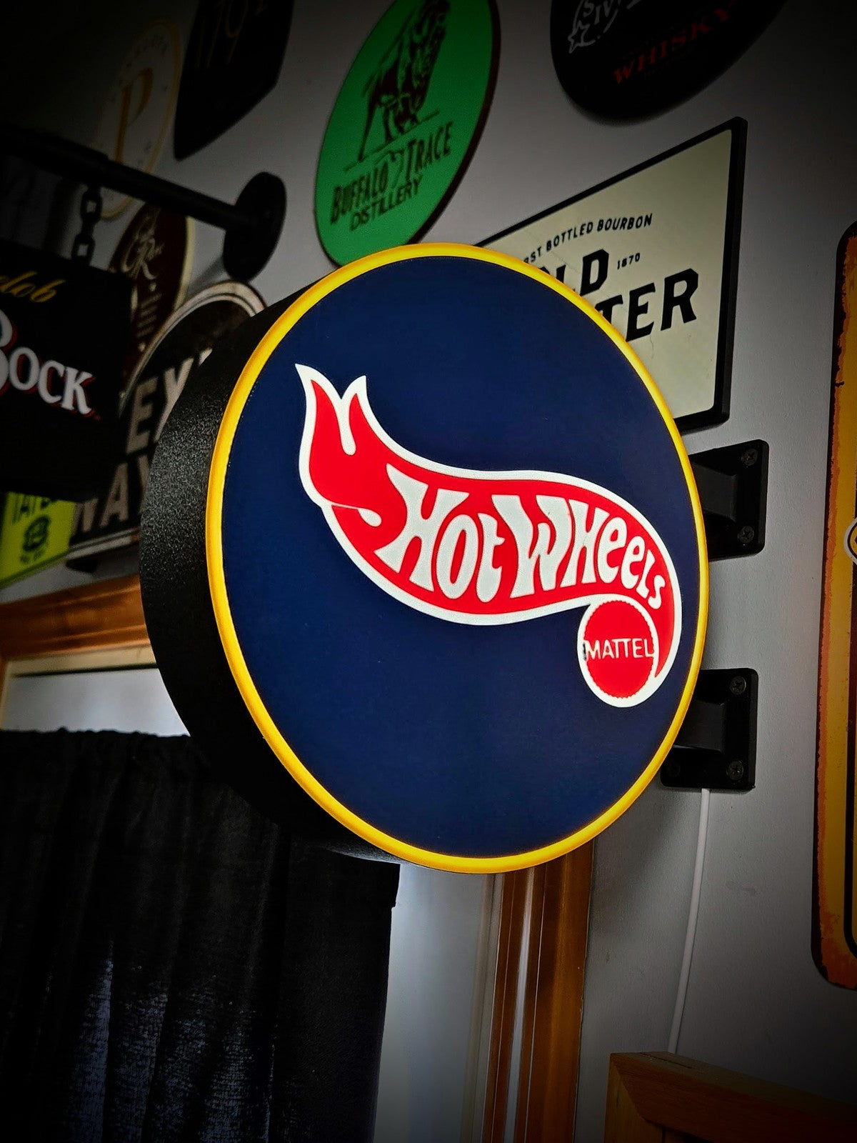 Die-Cast Retro Garage Lightbox 12 Inch Light Box LED Sign 3D Printed Wall Decor