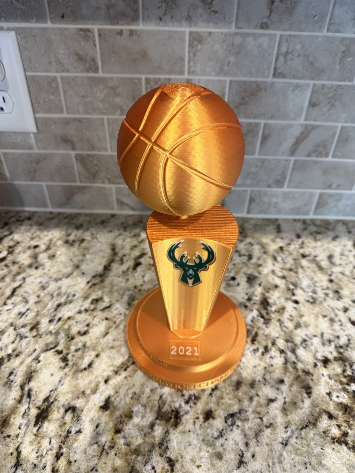 2021 Milwaukee Bucks NBA CHAMPION TROPHY gold Larry O'Brien 10 inches