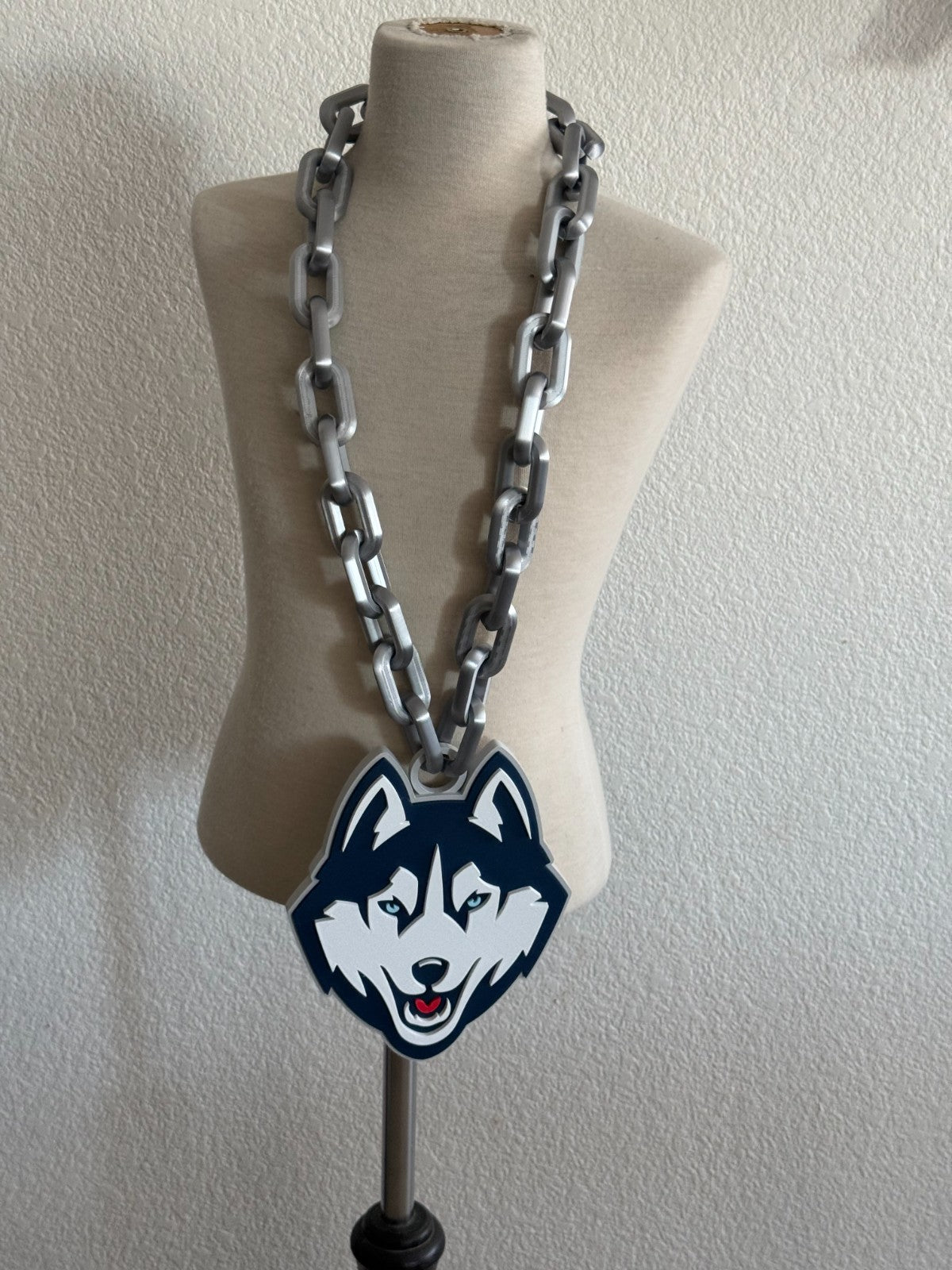 UConn Huskies Logo Oversized Necklace Pendant Turnover Chain Handmade 3D Printed
