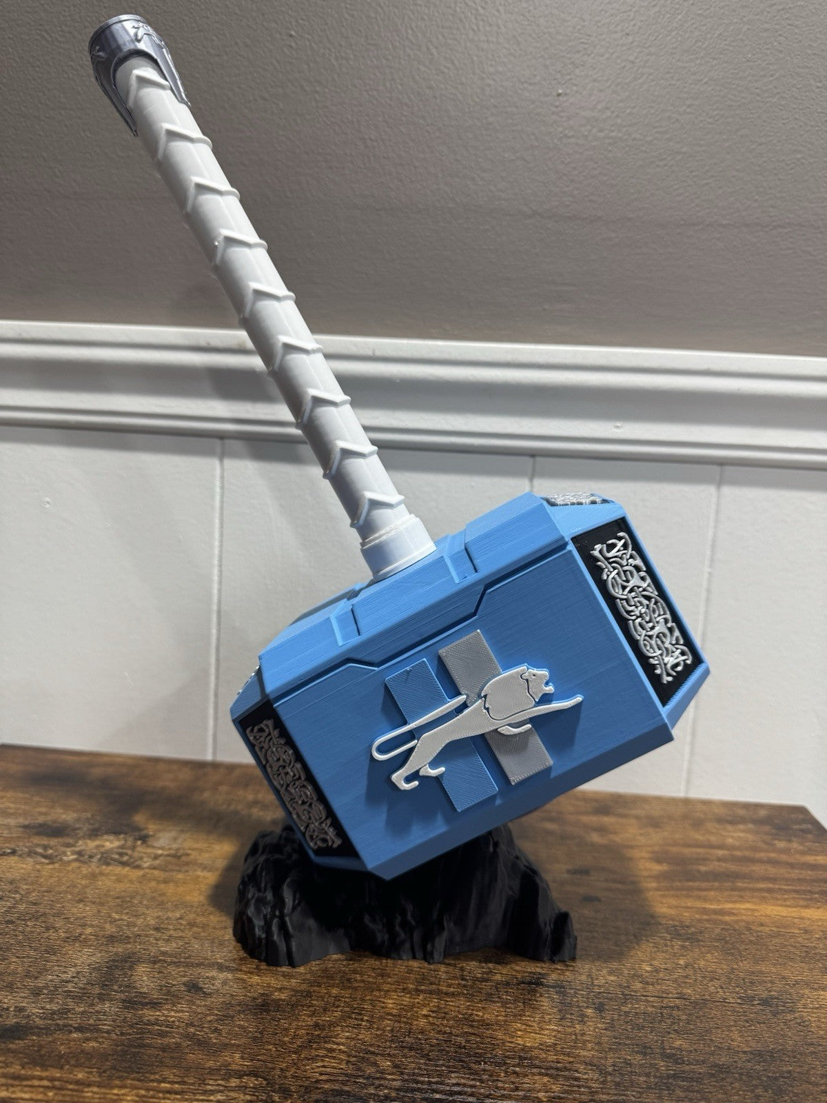 Detroit Lions Thor Hammer Decoration NFL football Gifts Man Cave Desk Office