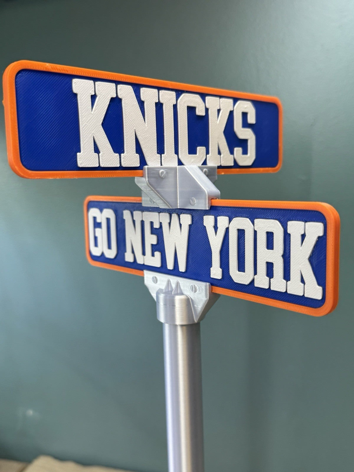 New York Knicks 15” Street Sign Man Cave Memorabilia Office Desk Decor Fan Gifts