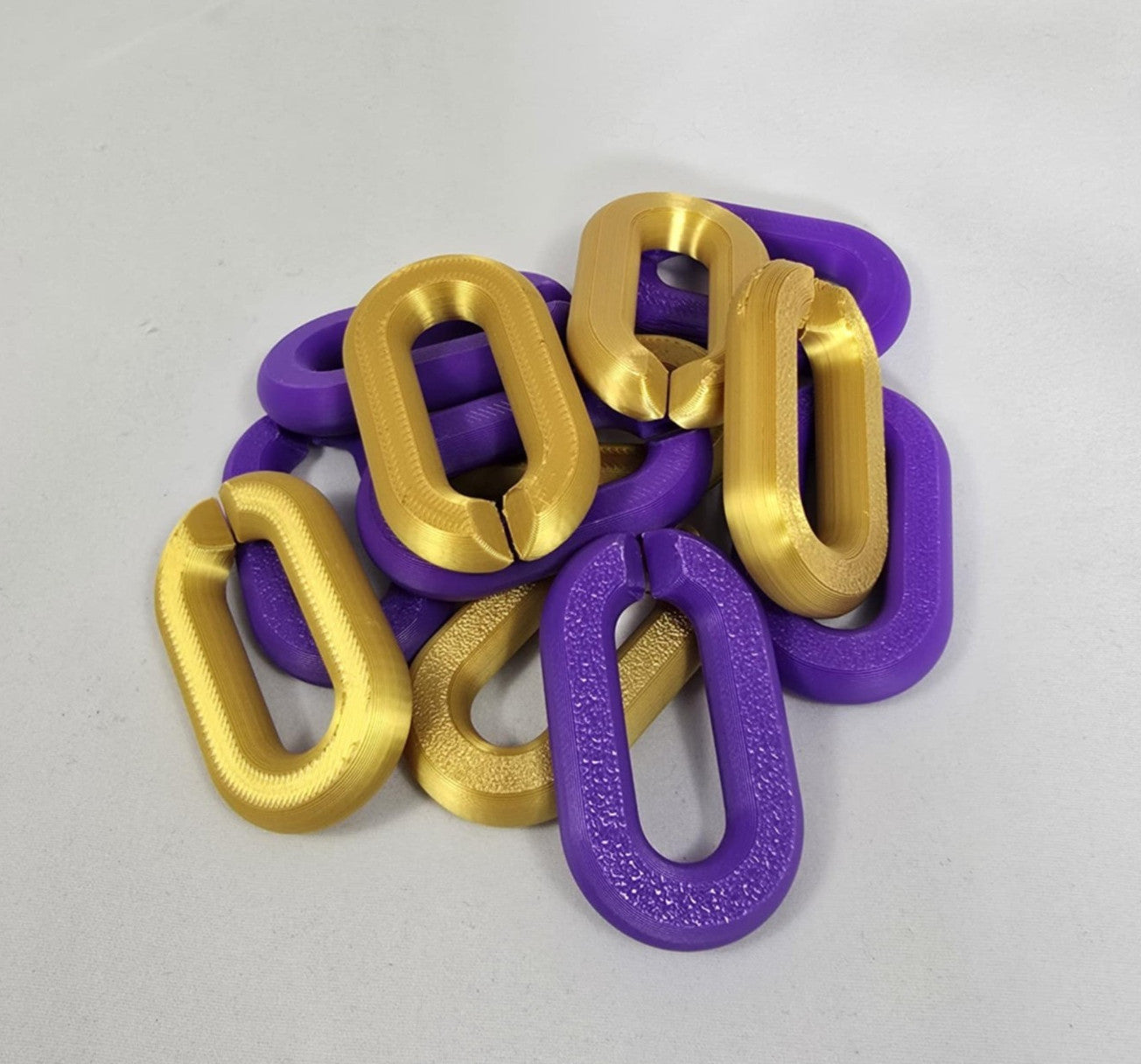 Washington Huskies Fan Chain NCAA Big Logo Oversized Necklace Game Day Football
