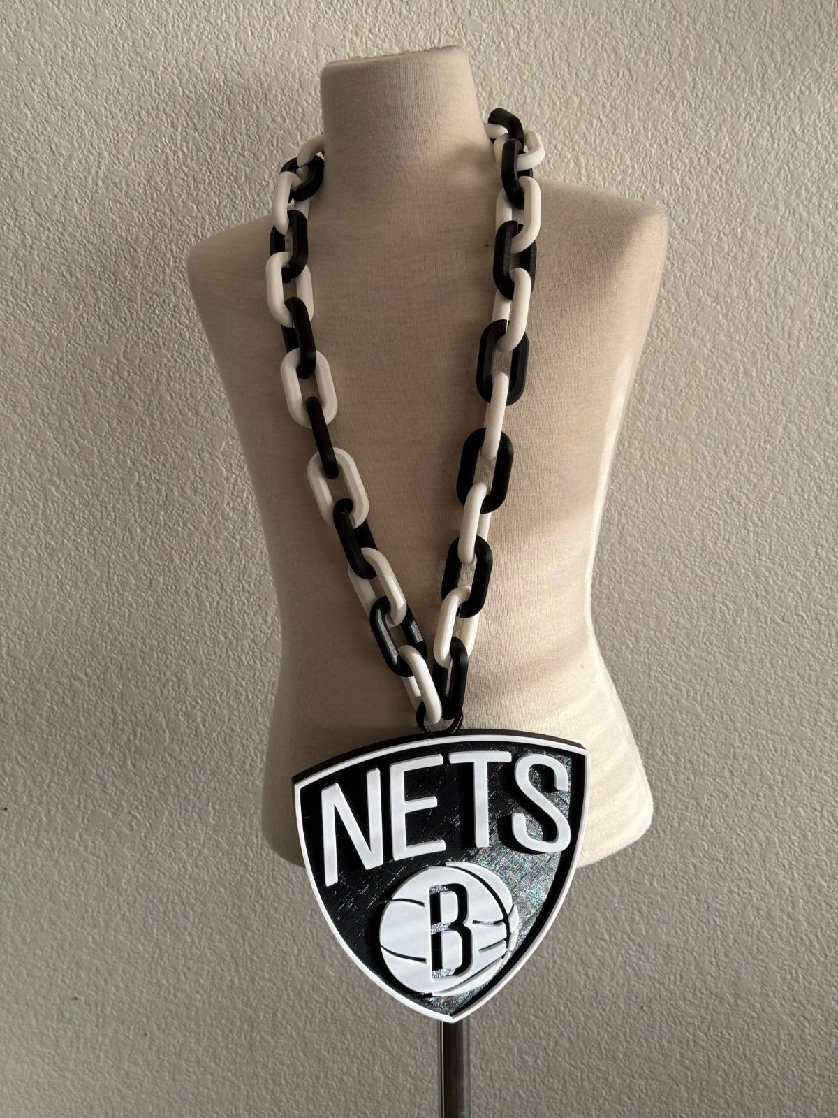 Brooklyn Nets Oversize Logo Necklace Hype Chain