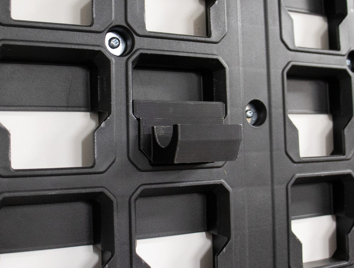 Packout Wall M18 Dual Battery Blower Mount