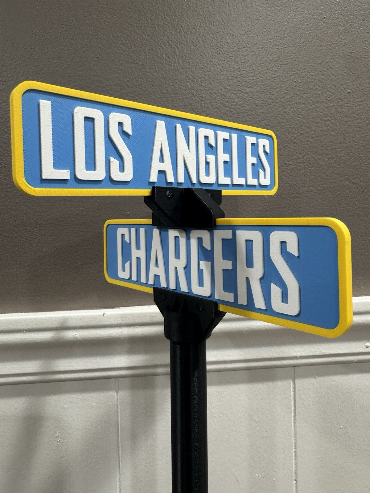 Los Angeles Chargers Street Sign Man Cave Memorabilia Office Desk Decor Fan Gift