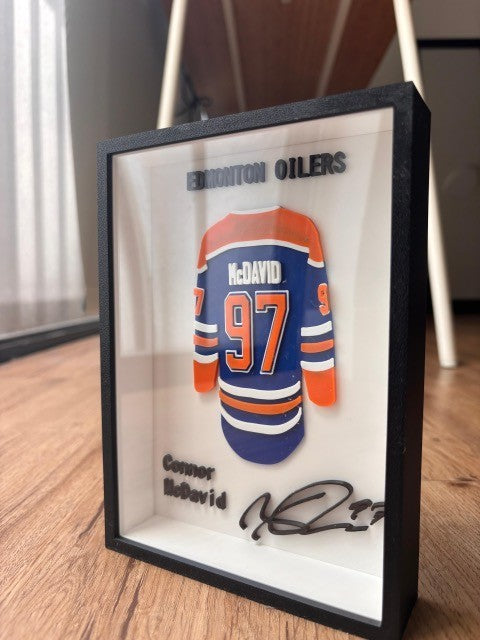 Edmonton Oilers #97 Mc David Framed 3D Jersey Display (Collector’s Edition)