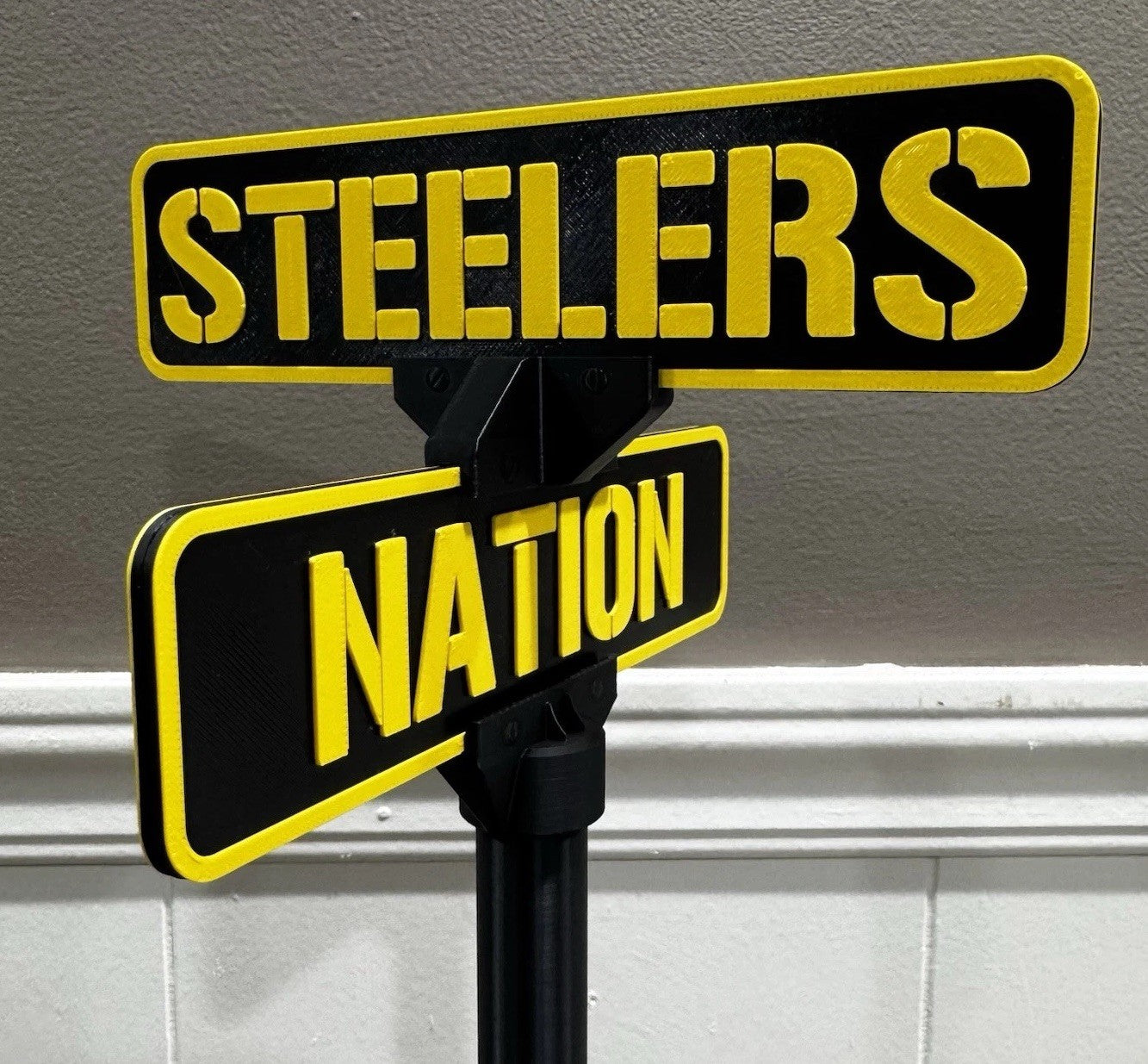 Pittsburgh Steelers Street Sign Office Man Cave Sports Memorabilia Shelf Decor