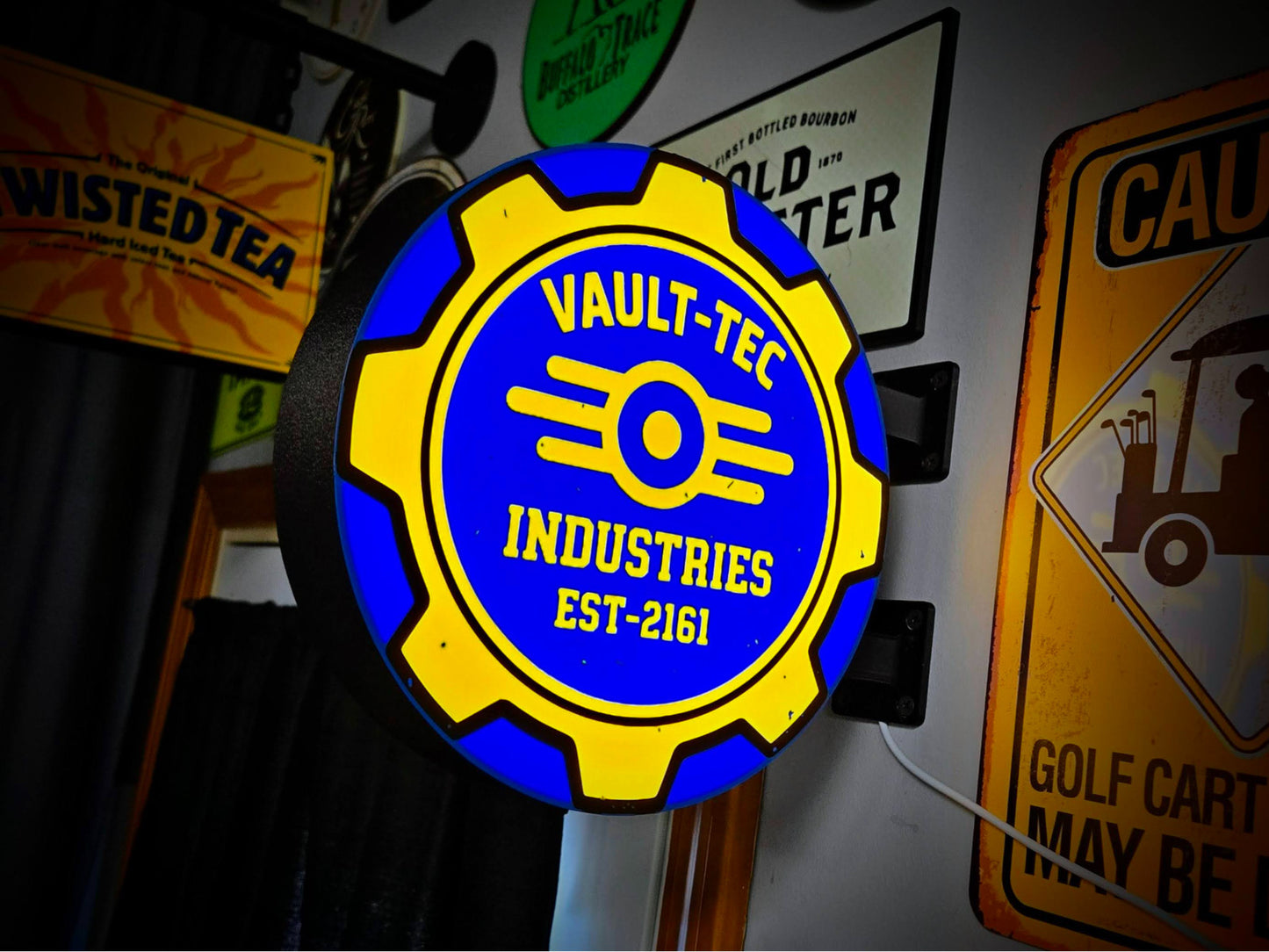 VAULT-TEC INDUSTRIES 12 Inch Light Box LED Sign 3D Printed Wall Decor Man Cave