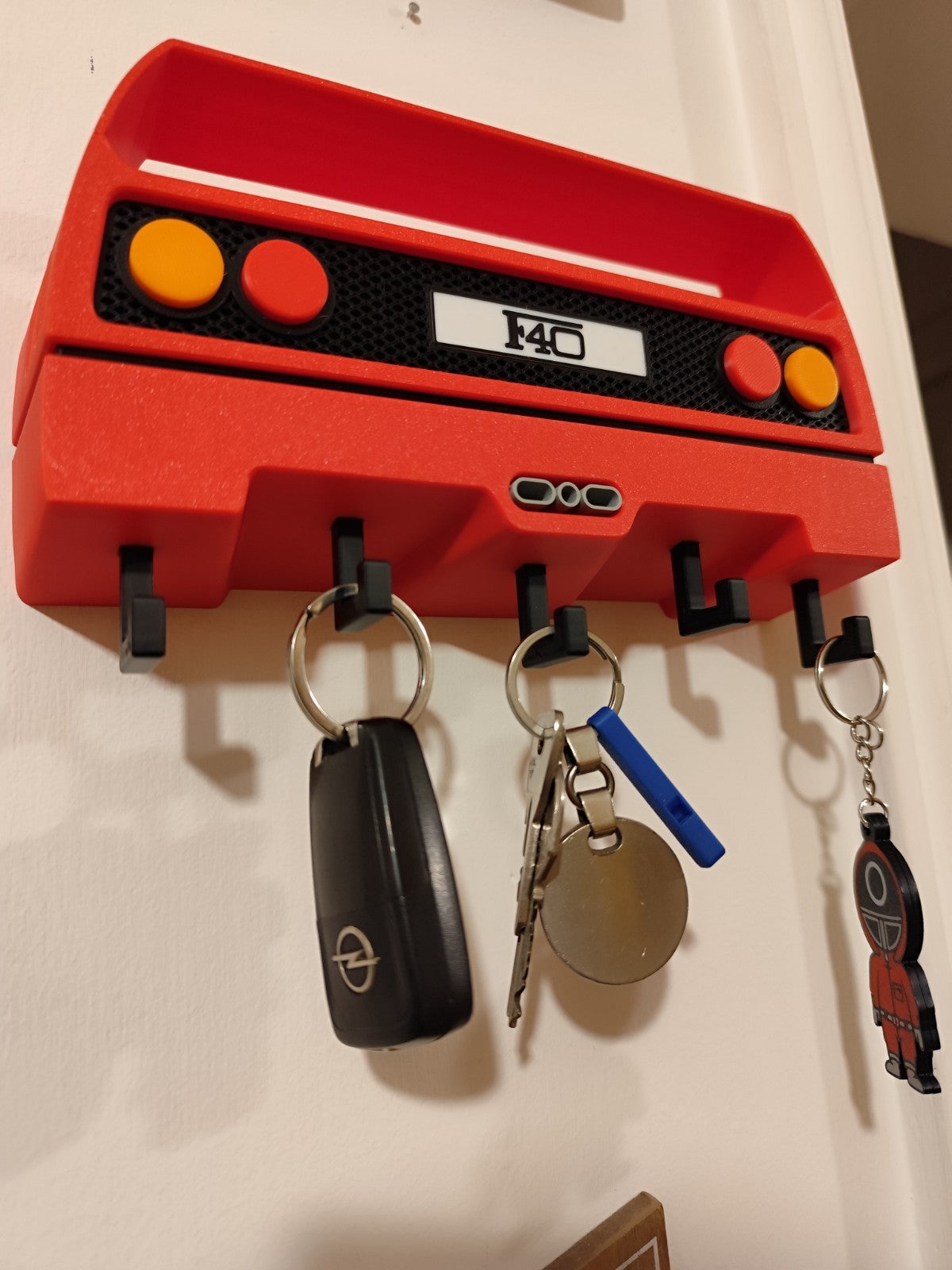 Classic Exotic Car Inspired Key Holder – Red Retro Supercar Wall Mount Organizer