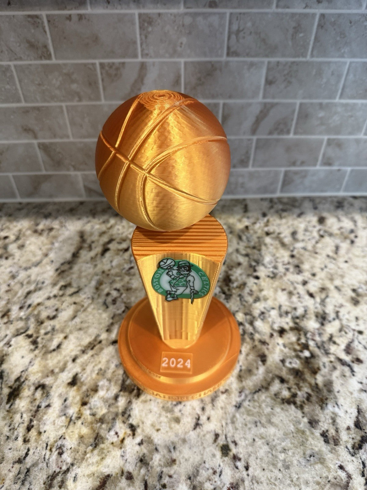 2024 Boston Celtics NBA CHAMPIONS TROPHY gold pla Larry O'Brien 10 inches