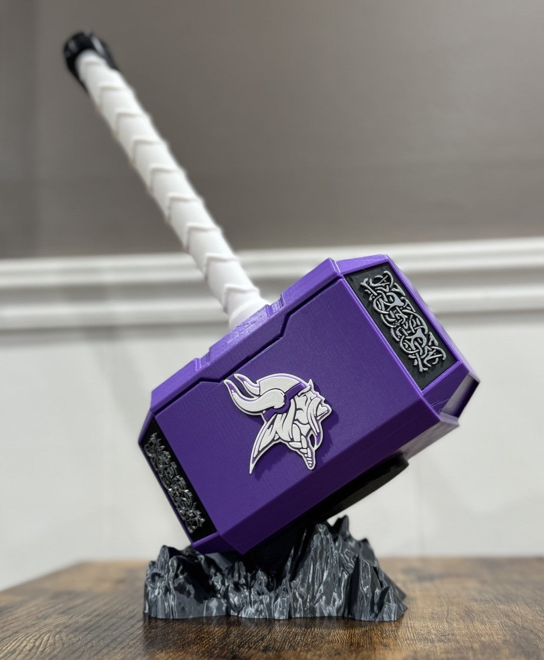 Minnesota Vikings Thor Hammer Decoration NFL INSPIRED football Gift Man Cave