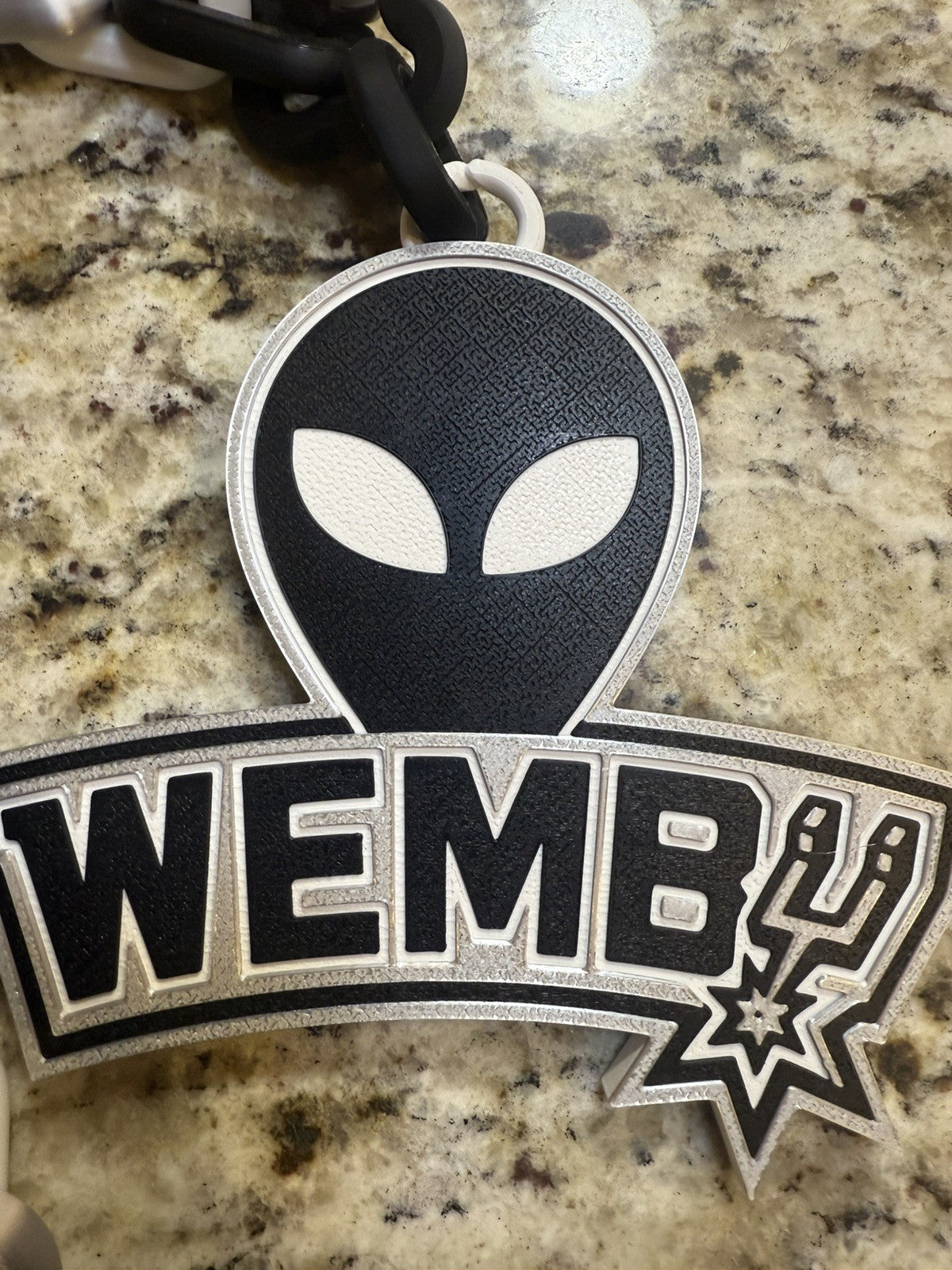 San Antonio Spurs 3D Printed Hype Chain. victor wembanyama alien. Pla plastic