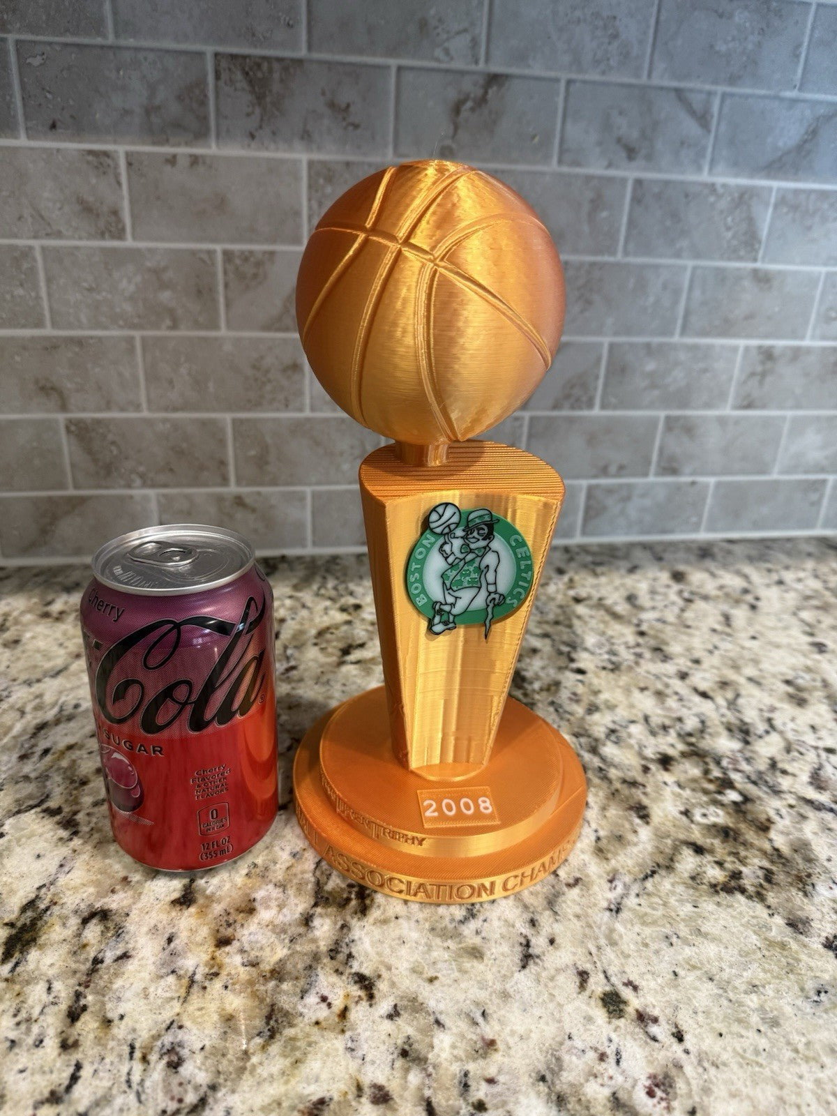 1986 Boston Celtics NBA CHAMPIONS TROPHY gold pla Larry O'Brien 10 inches