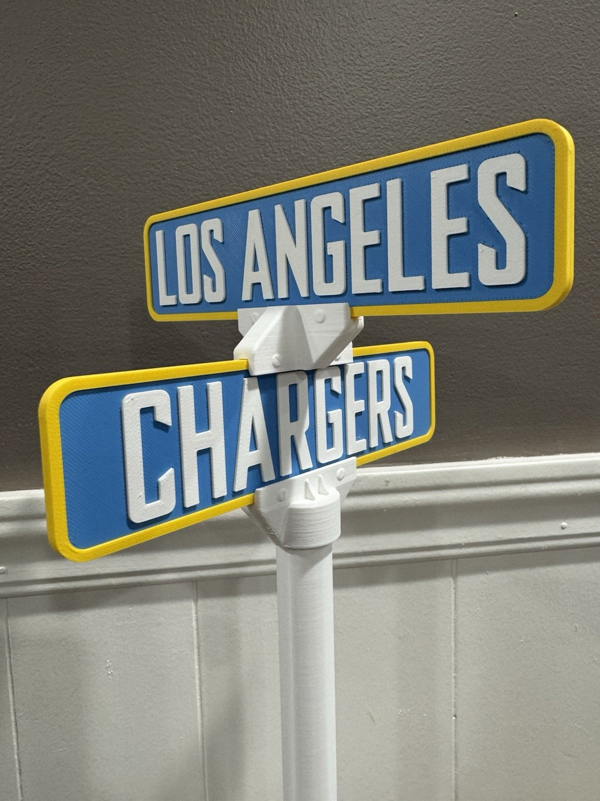 Los Angeles Chargers Street Sign Man Cave Memorabilia Office Desk Decor Fan Gift