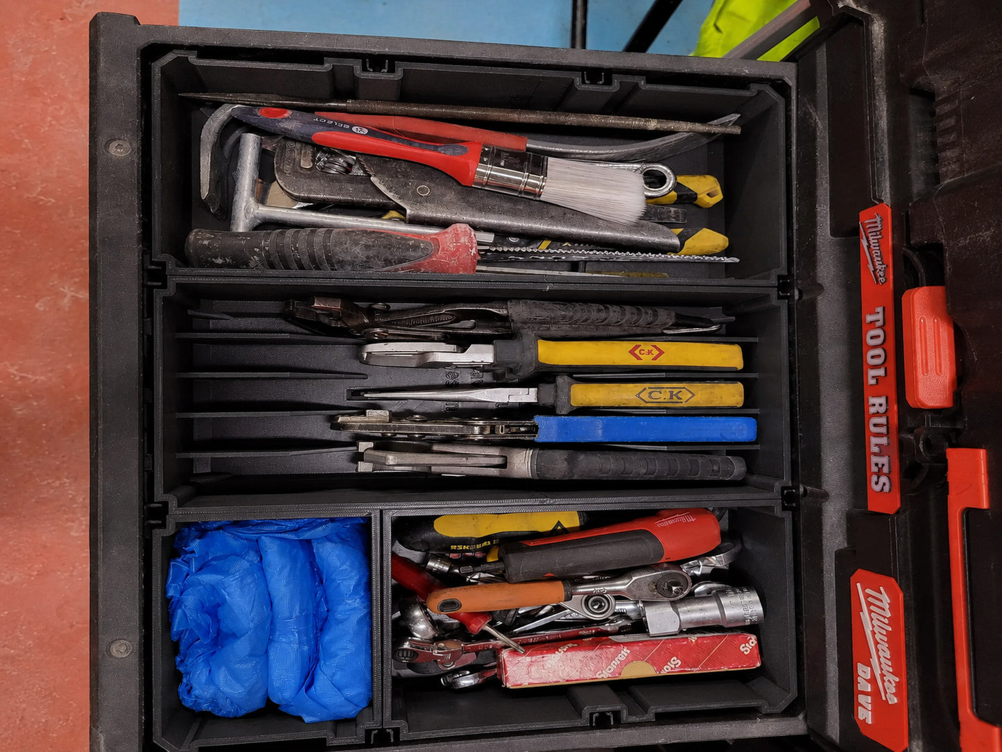 Milwaukee PACKOUT Drawer Insert – Gland Pliers Organizer Center (Insert Only)