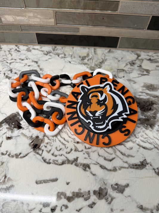 Cincinnati Bengals Spinner Turnover Chain | 4.75” Pendant | 36” Chain