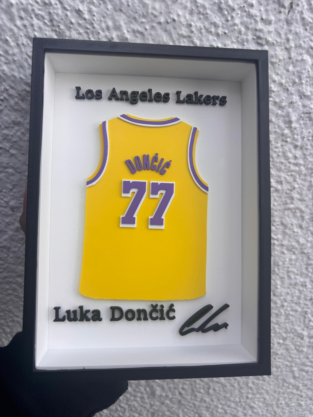 Lakers – Luka Doncic #77 Framed 3D Jersey Display (Collector’s Edition)